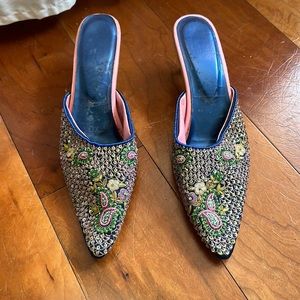 Drama kitten heel with beading and sequins